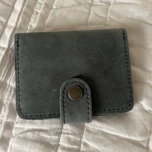 NWOT Portland Leather Goods Bifold Wallet Color Storm